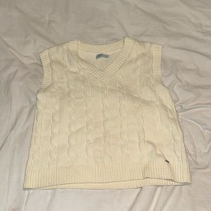 White Hollister sweater vest